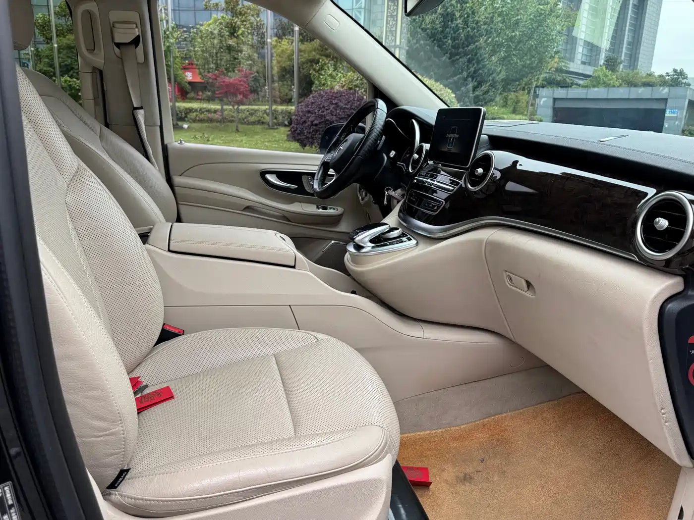 Mercedes-Benz V-Class 2018 V 260 Premium Edition China V фото 18
