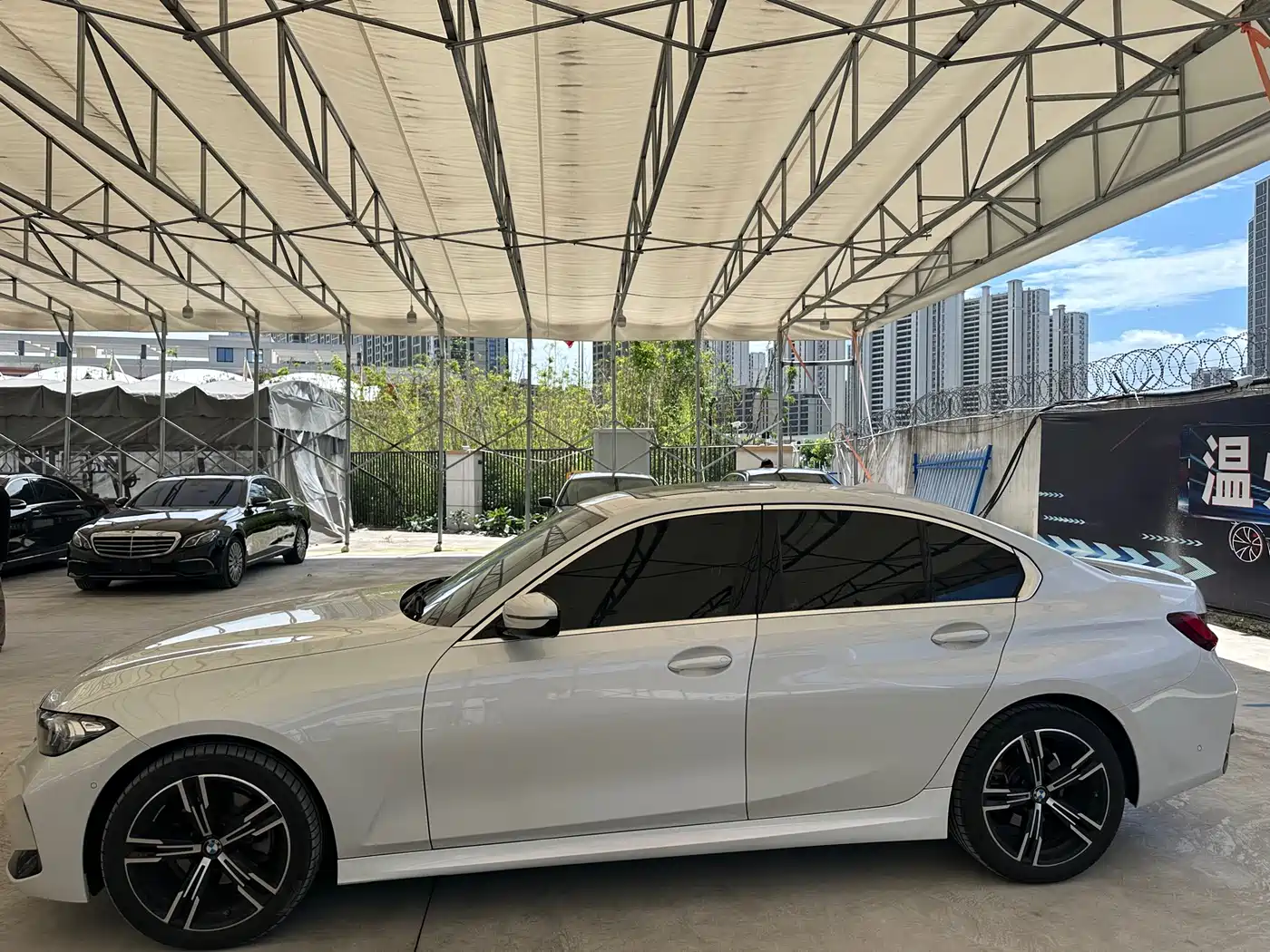 BMW 3 Series 2024 325i M Sport Package фото 5