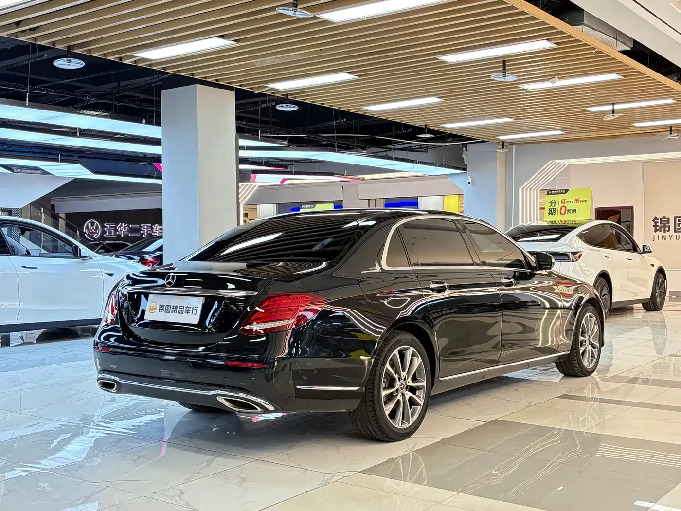 Mercedes-Benz E-Class 2018 E 300 L Luxury фото 5