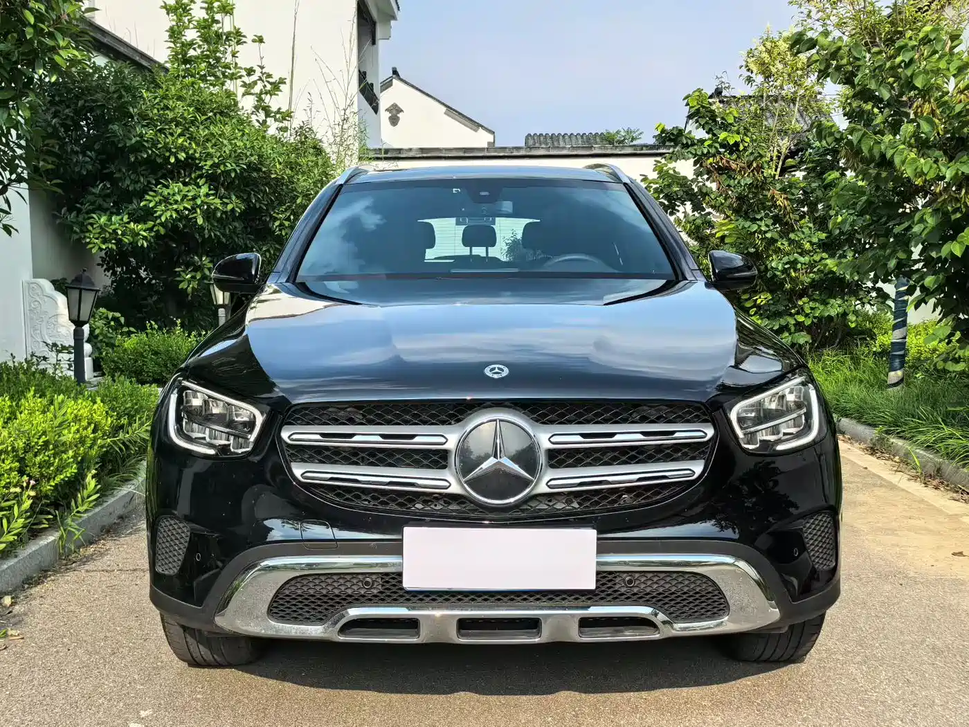 MERCEDES-BENZ GLC