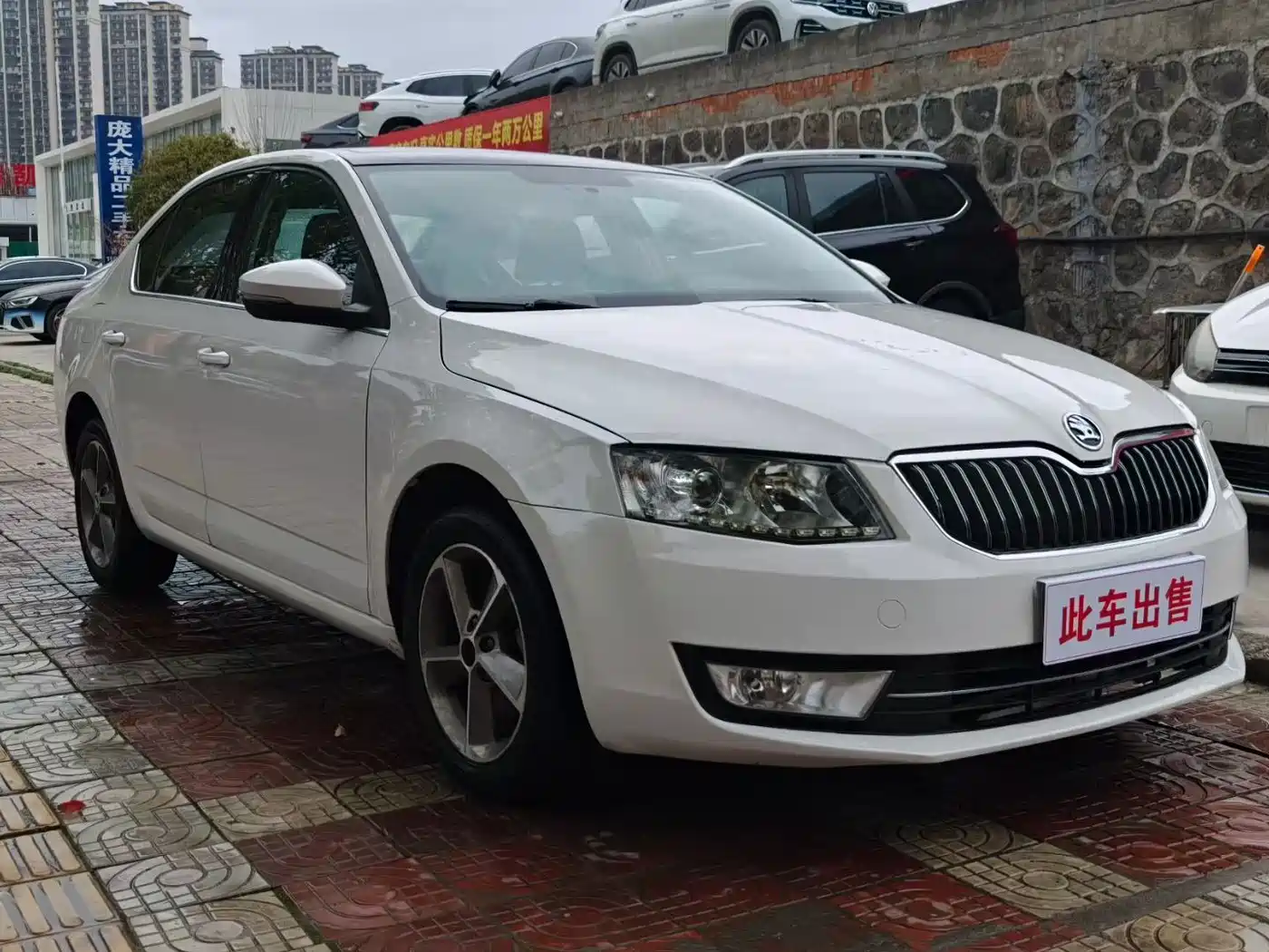 Škoda Octavia 2016 1.6L Automatic Smart Edition фото 3