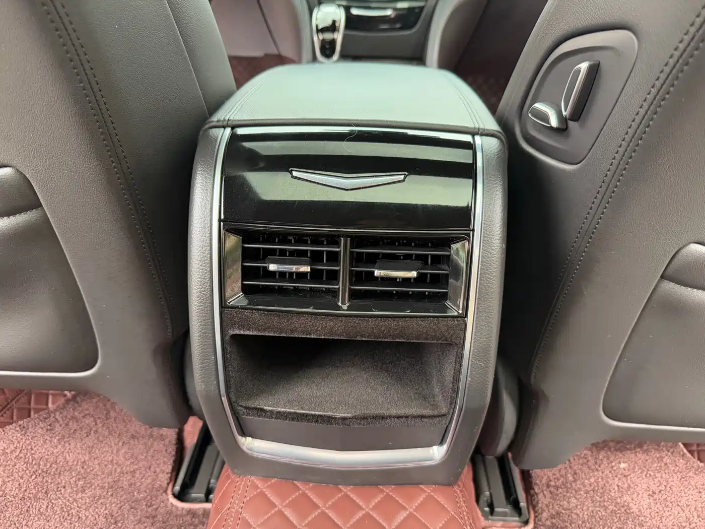 Cadillac CT6 2021 28T Luxury фото 29