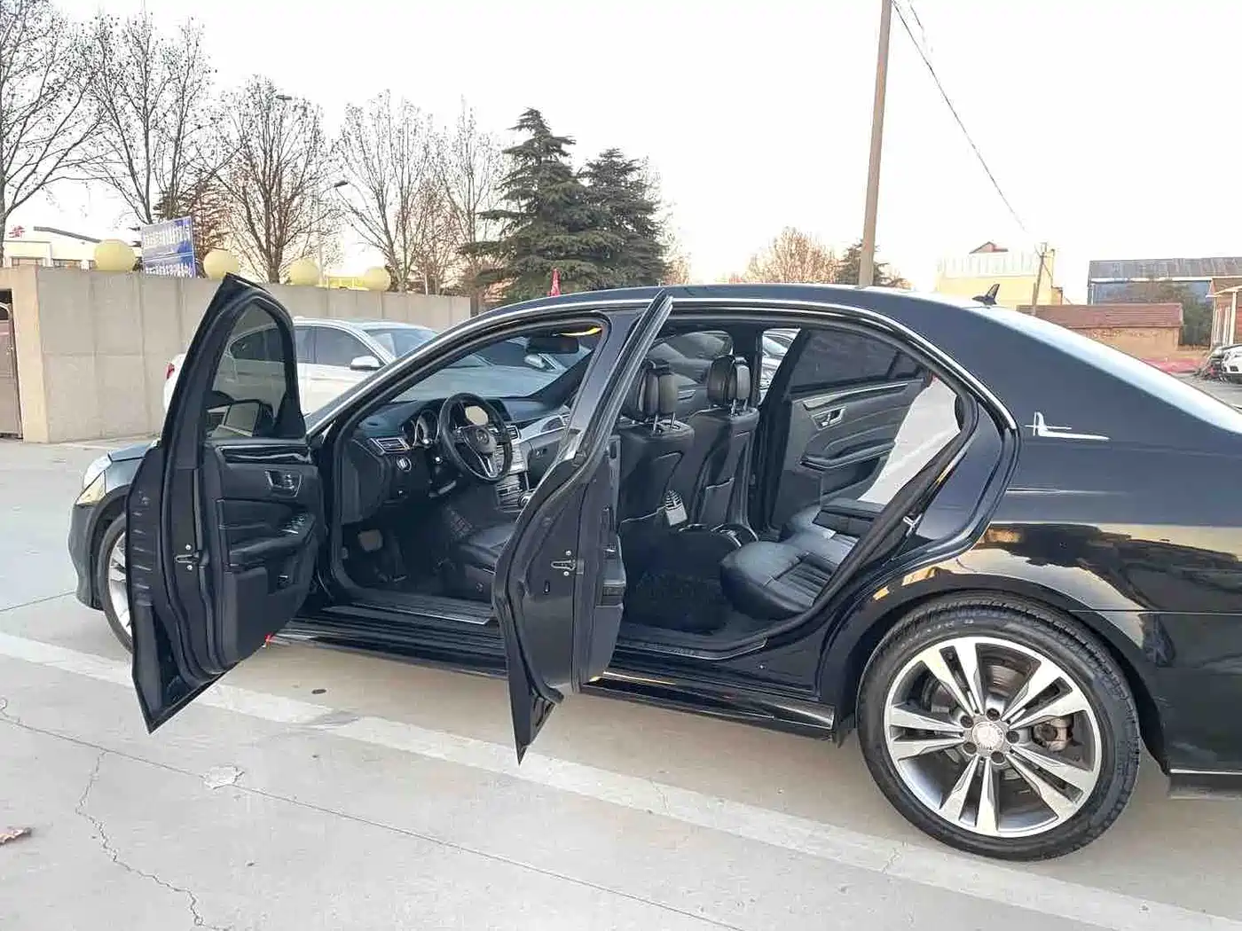 Mercedes-Benz E-Class 2015 Facelift E 260 L Sport фото 4
