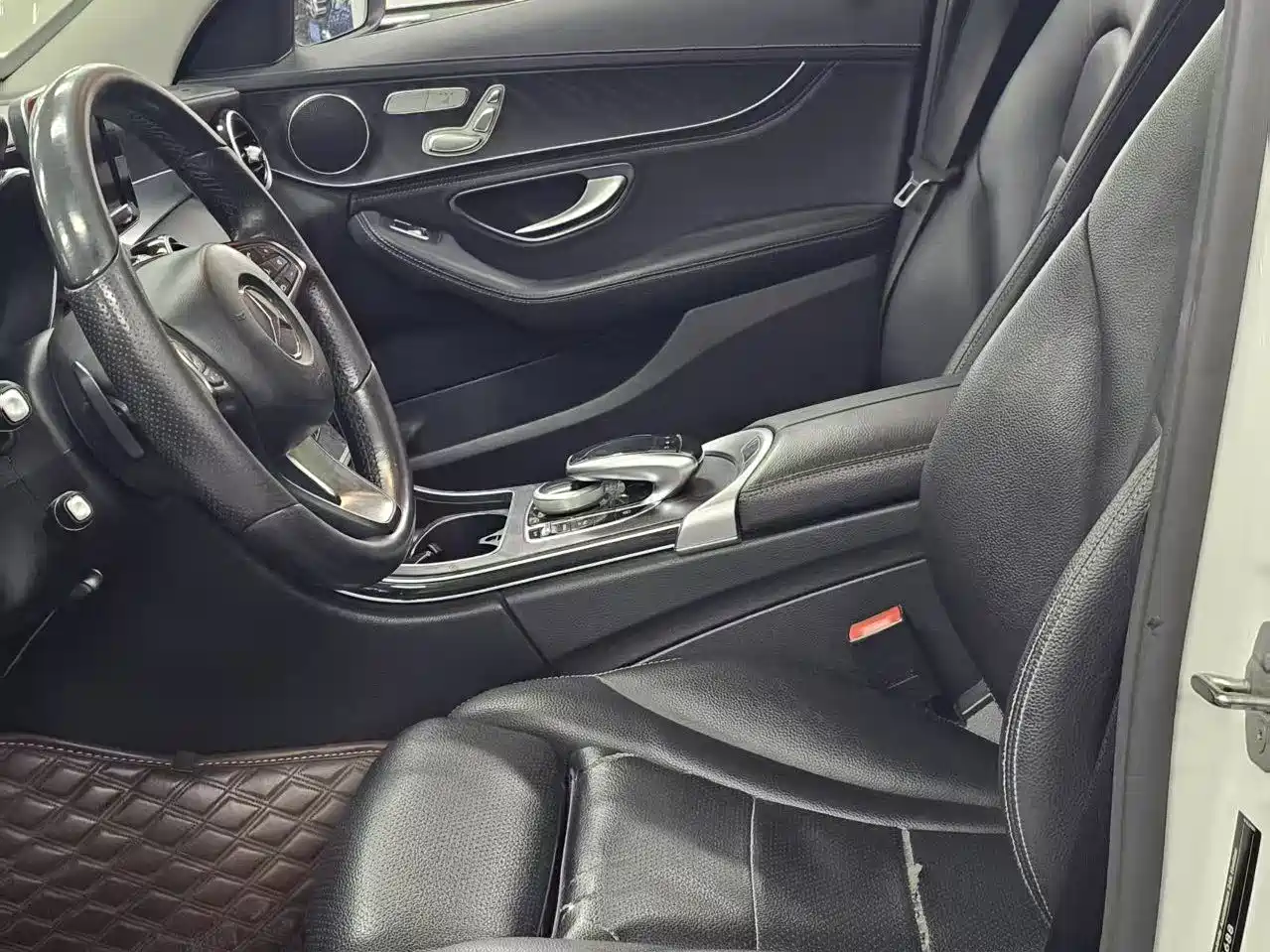 Mercedes-Benz C-Class 2017 Facelift C 200 L Sport Edition фото 14