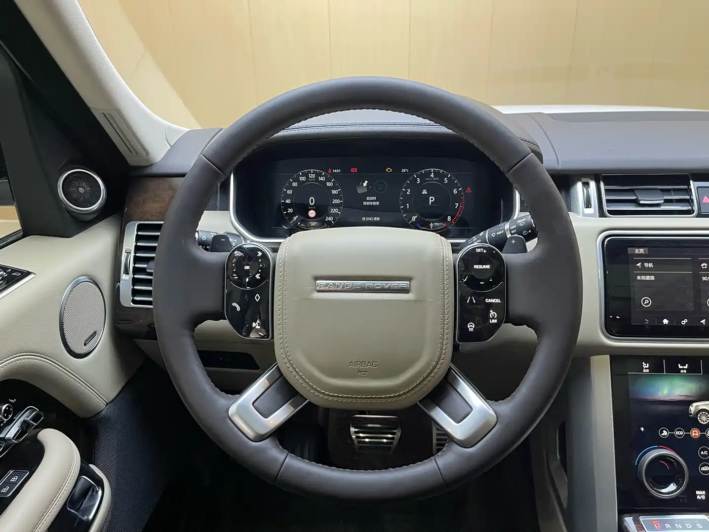 Land Rover Range Rover 2022 3.0 L6 400PS Heritage Extended Classic Edition фото 11