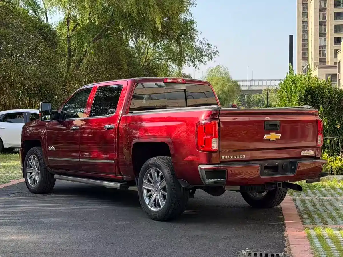 Chevrolet Silverado 2017 6.2L HighCountry Highland Edition фото 4