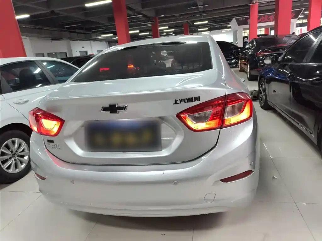 Chevrolet Cruze 2018 Redline 320 Automatic Pioneer Edition фото 4