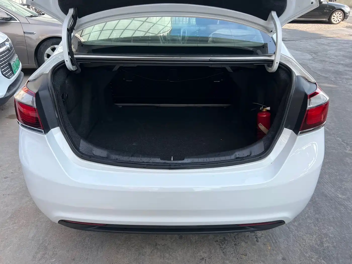 Chevrolet Cruze 2015 1.5L Automatic Fashion Navigation Edition фото 13