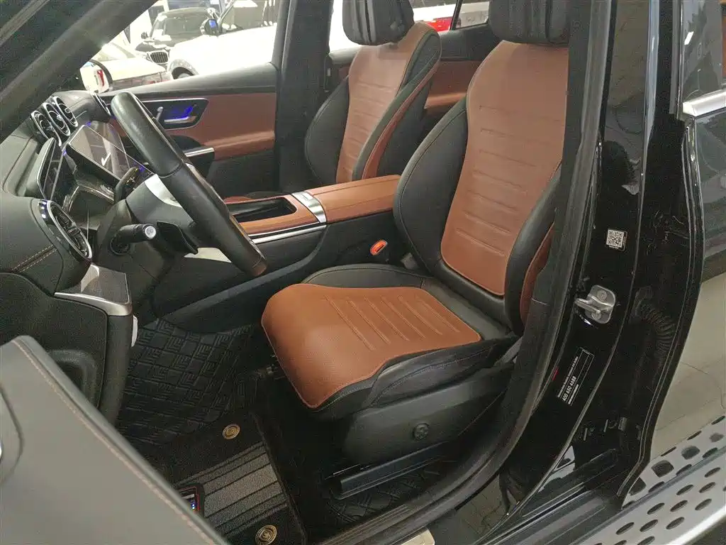 Mercedes-Benz GLC 2023 GLC 260 L 4MATIC Dynamic 7-Seater фото 11