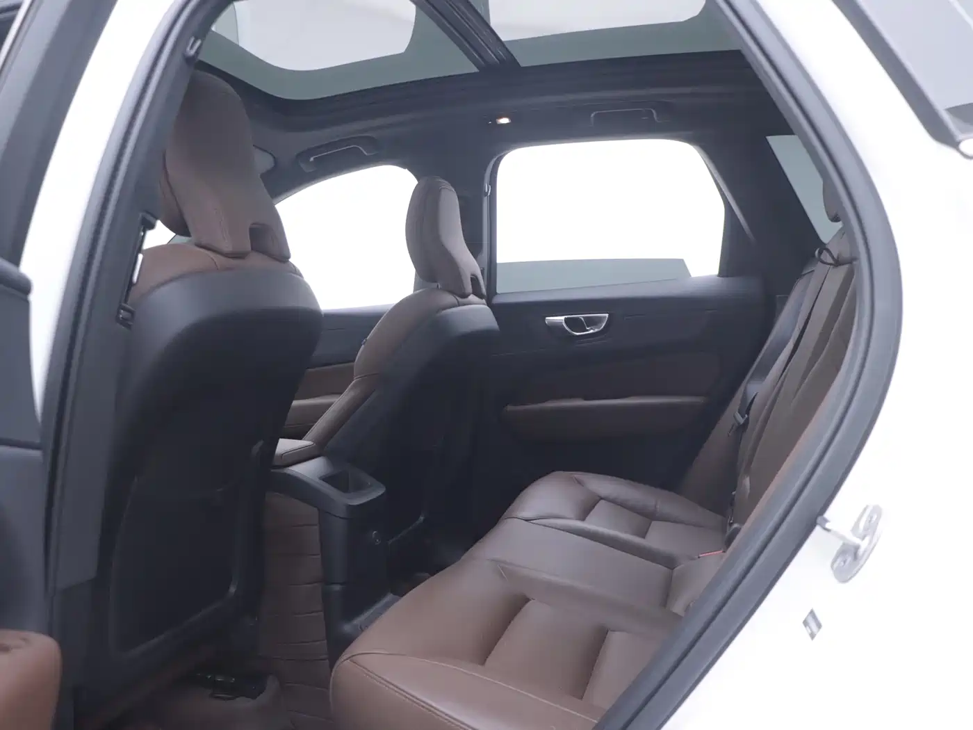 VOLVO XC60 PLUG-IN HYBRID