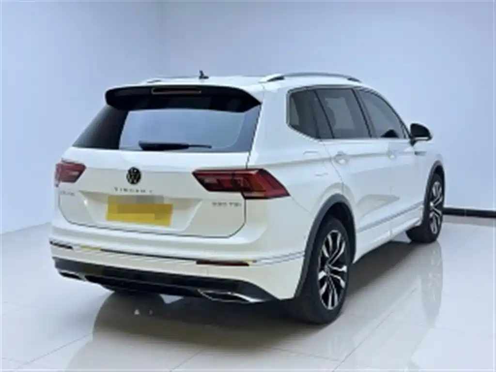 Volkswagen Tiguan L 2021 330TSI Automatic 2WD R-Line Flagship фото 4