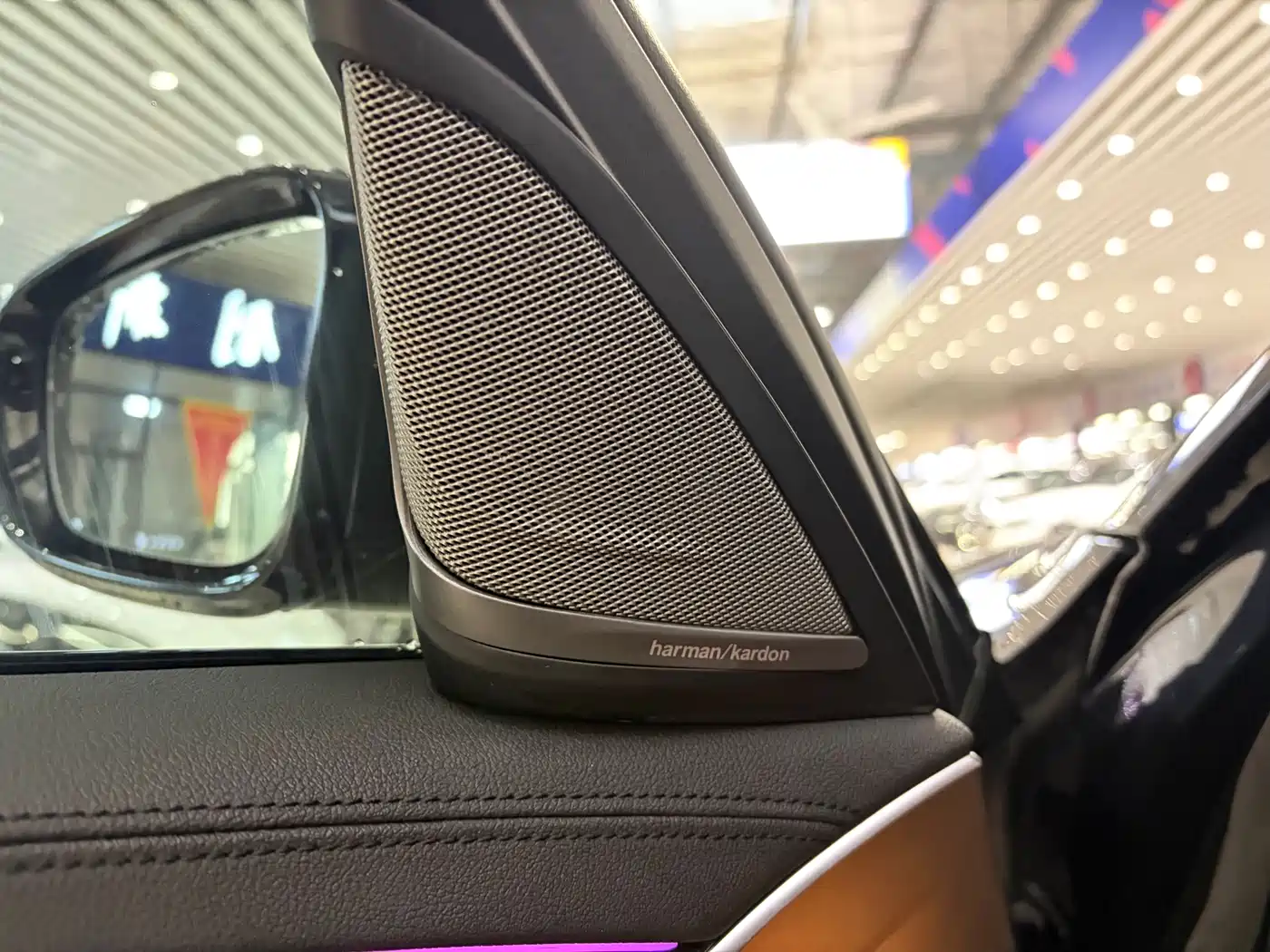 BMW 5 Series 2019 530Li Leading M Sport Package фото 10