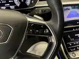 Photo 21 - Audi A8