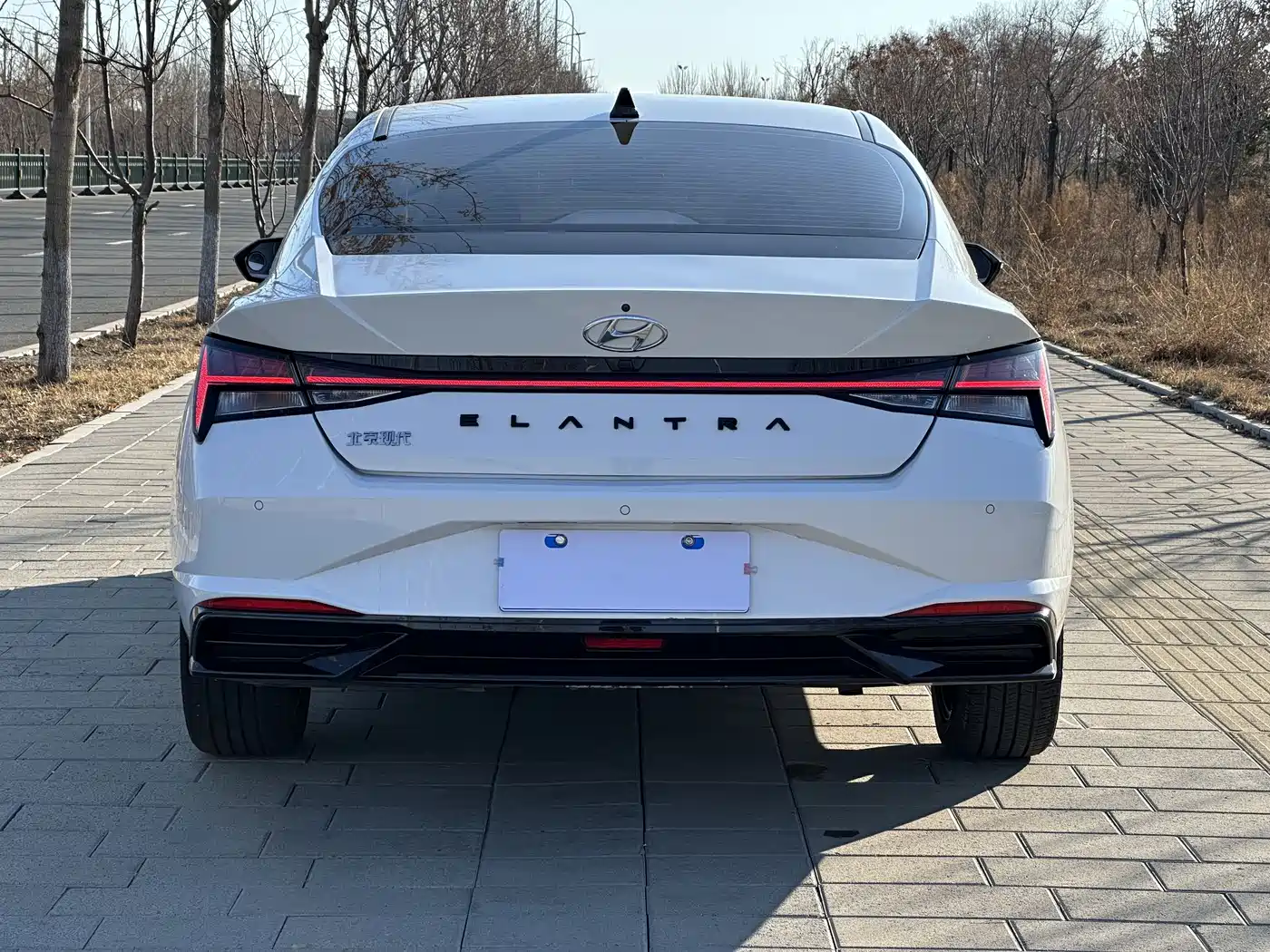 HYUNDAI ELANTRA