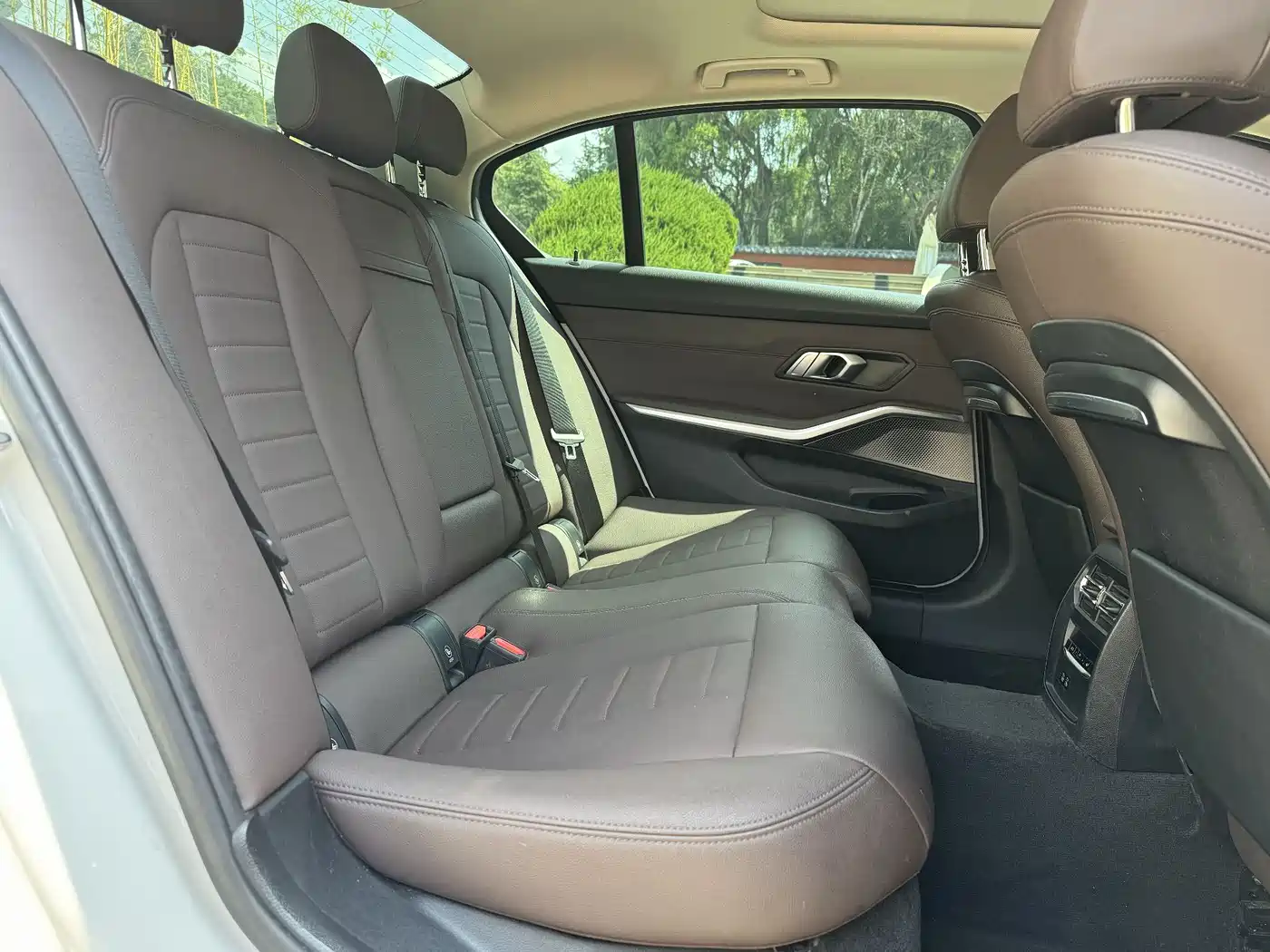 BMW 3 Series 2021 320Li M Sport Package фото 17
