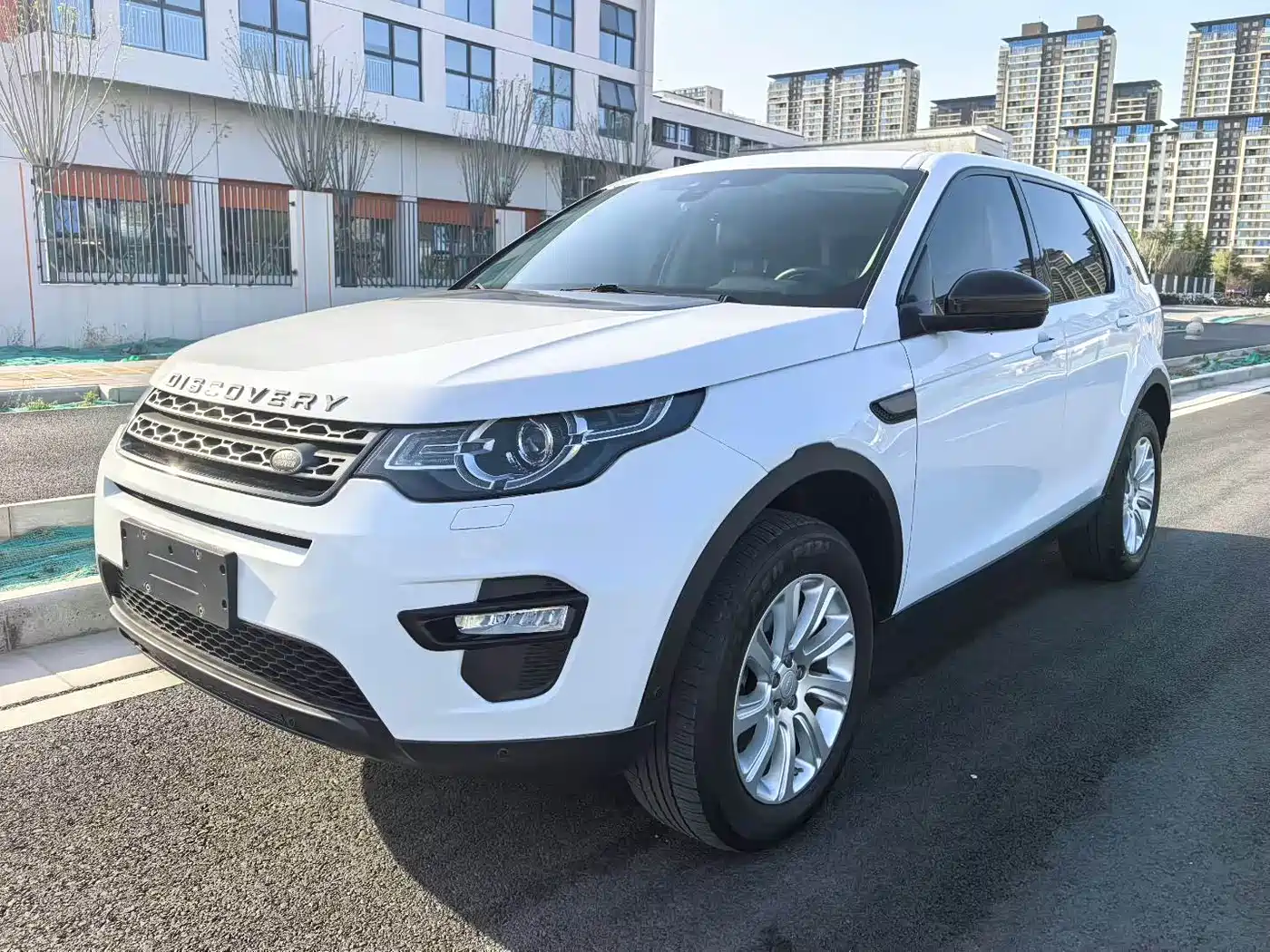Land Rover Discovery Sport 2018 240PS PURE Edition