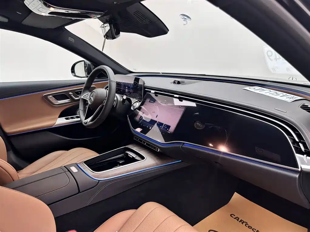 Mercedes-Benz E-Class 2025 E 300 L Luxury фото 11