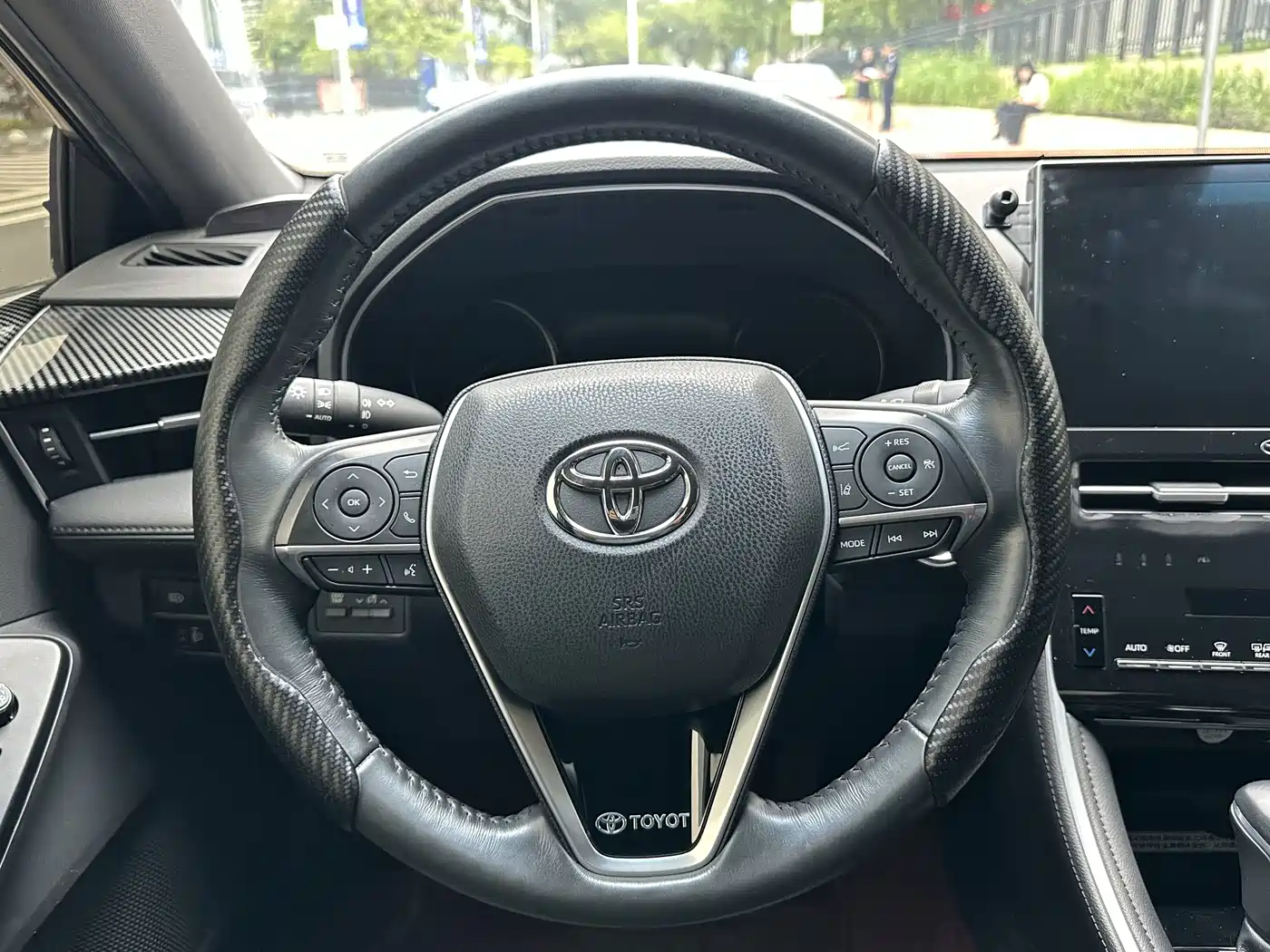 Toyota Avalon 2022 Hybrid 2.5L Luxury Edition фото 9