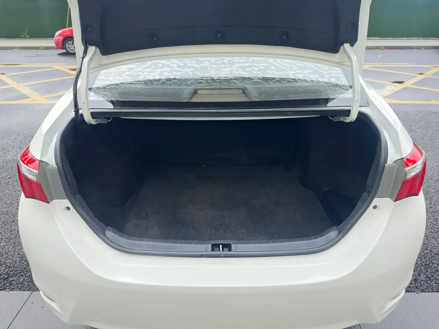 Toyota Corolla 2017 Facelift 1.2T S-CVT GL-i фото 9