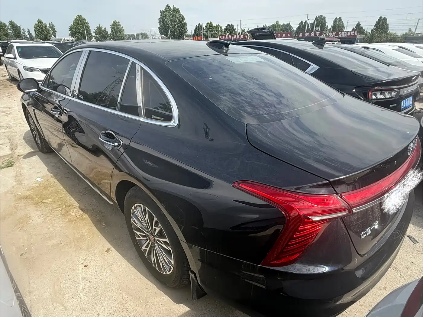 Hongqi H5 2024 1.5T DCT Smart Connect Flag Rhythm Edition фото 7