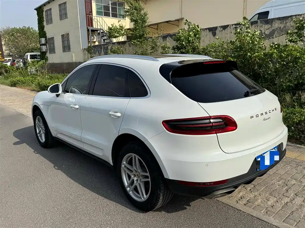 Porsche Macan 2016 Macan 2.0T фото 6