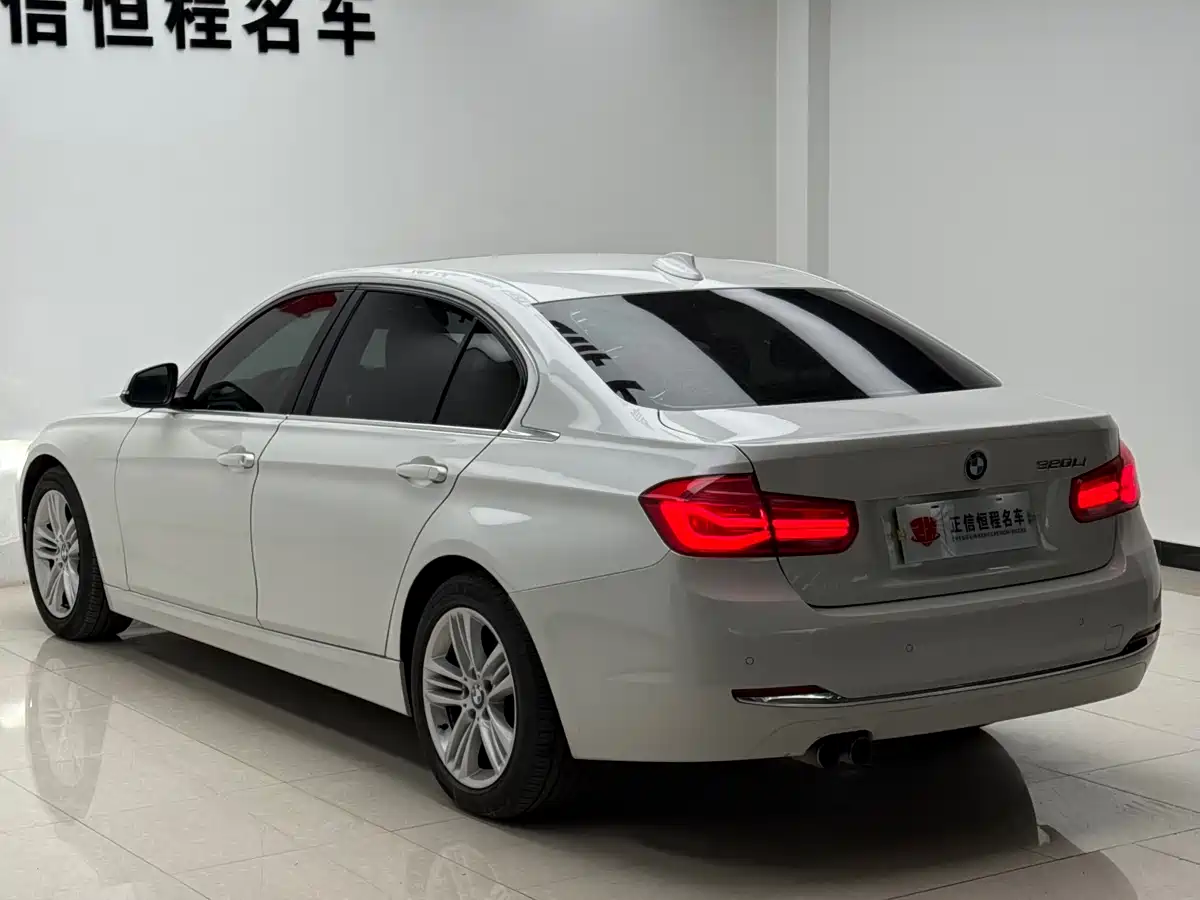 BMW 3 Series 2017 320Li Fashion фото 34