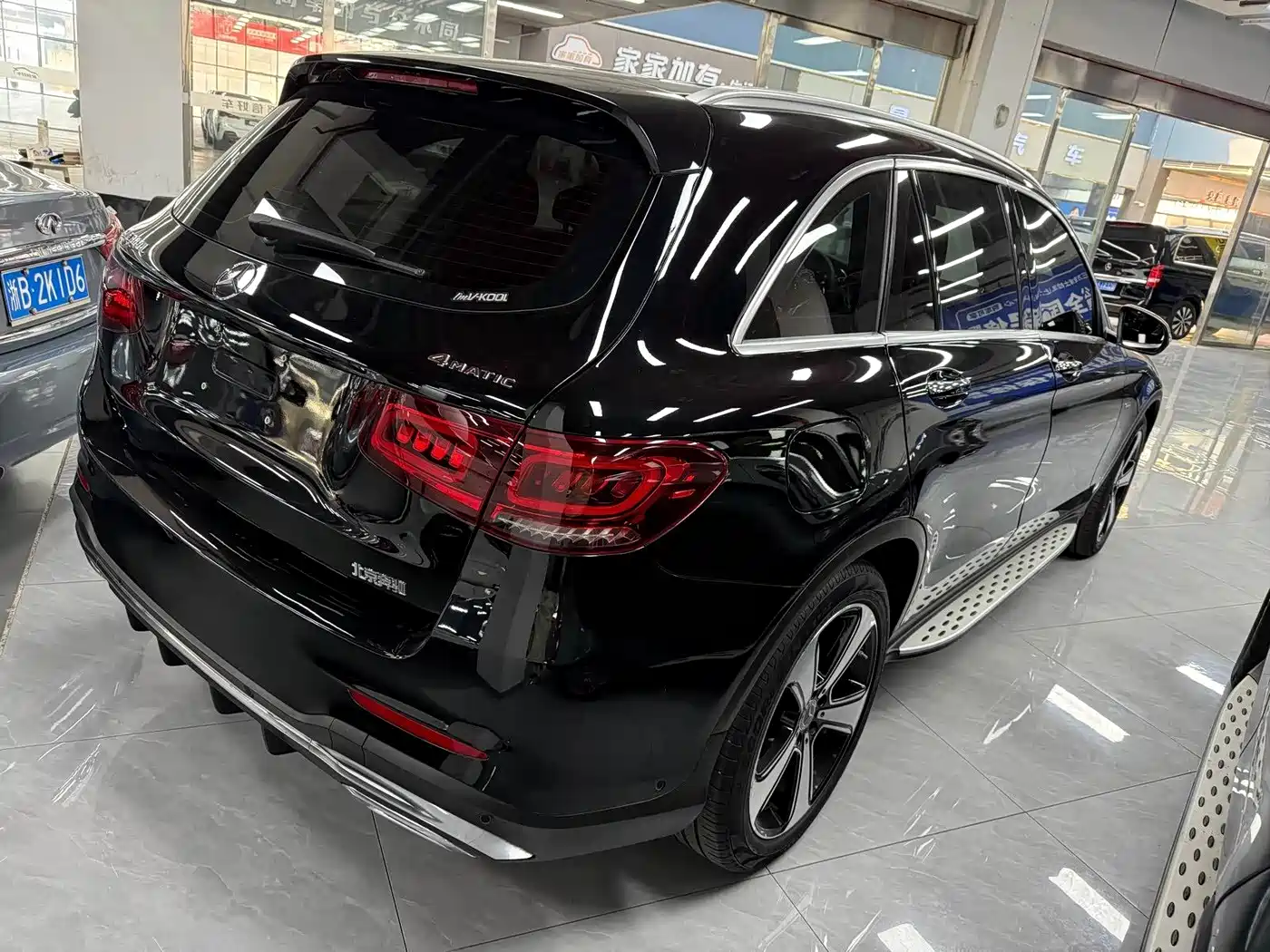 Mercedes-Benz GLC 2023 GLC 300 L 4MATIC Sport 5-Seater фото 17