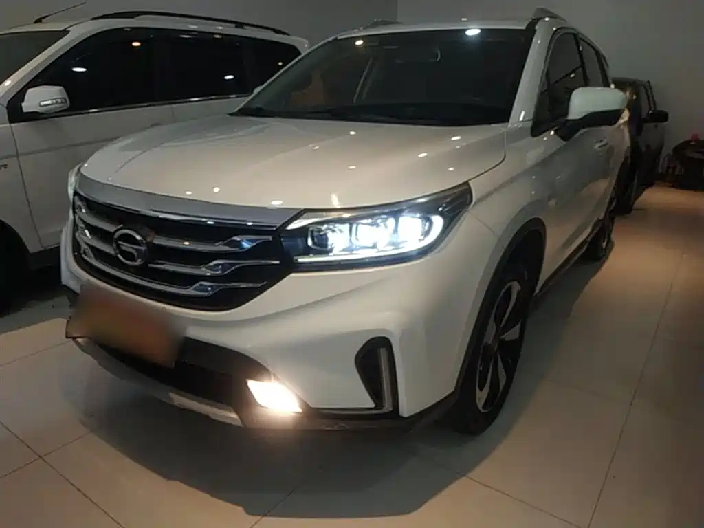 GAC Trumpchi Trumpchi GS4 2018 235T Automatic 2WD Luxury Smart Connect Million Commemorative Edition