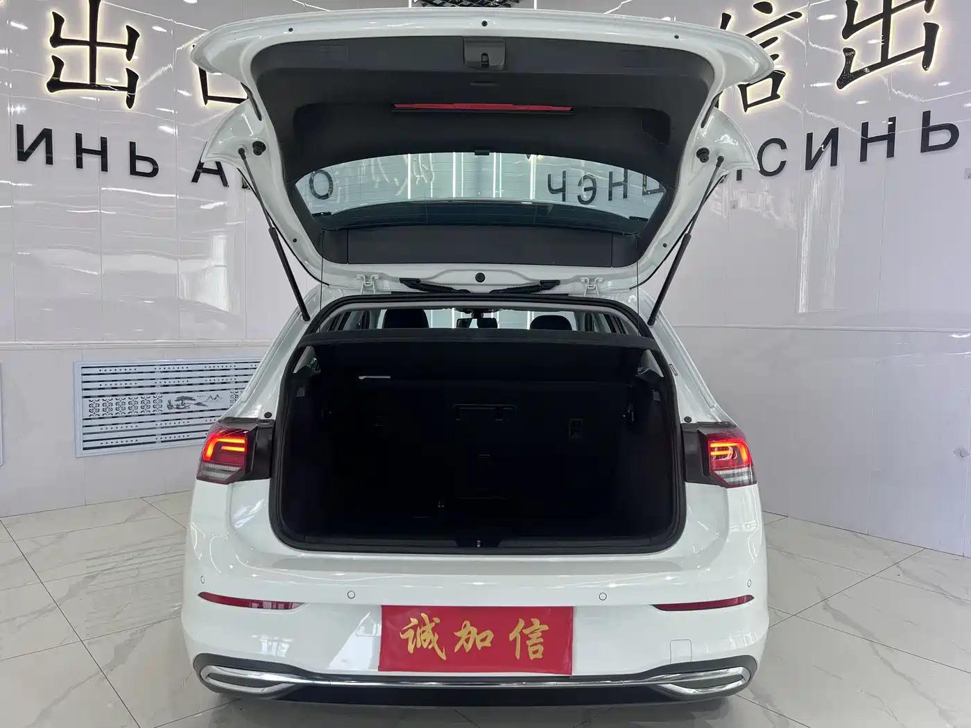 Volkswagen Golf 2023 280TSI DSG Pro фото 17