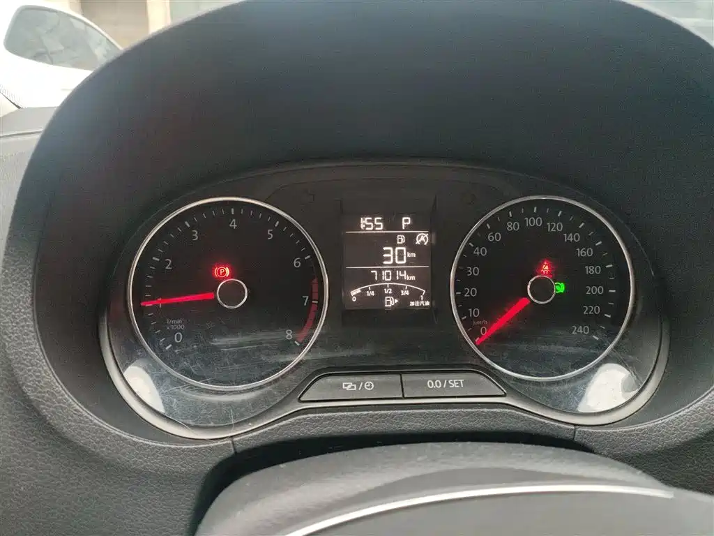 Volkswagen Polo 2018 1.5L Auto Comfort фото 8