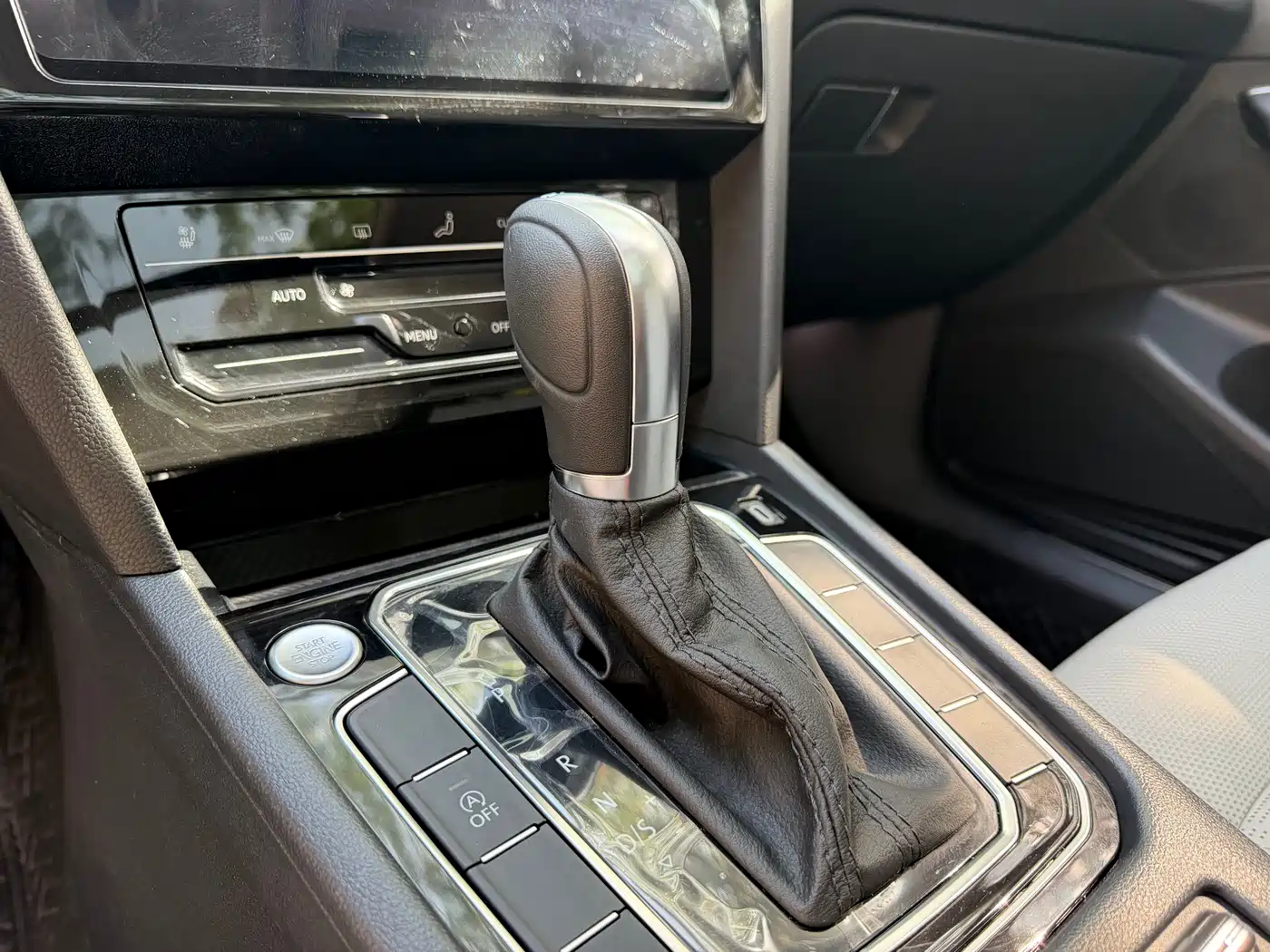Volkswagen Magotan 2025 Facelift II Public Edition 330TSI DSG Luxury фото 10