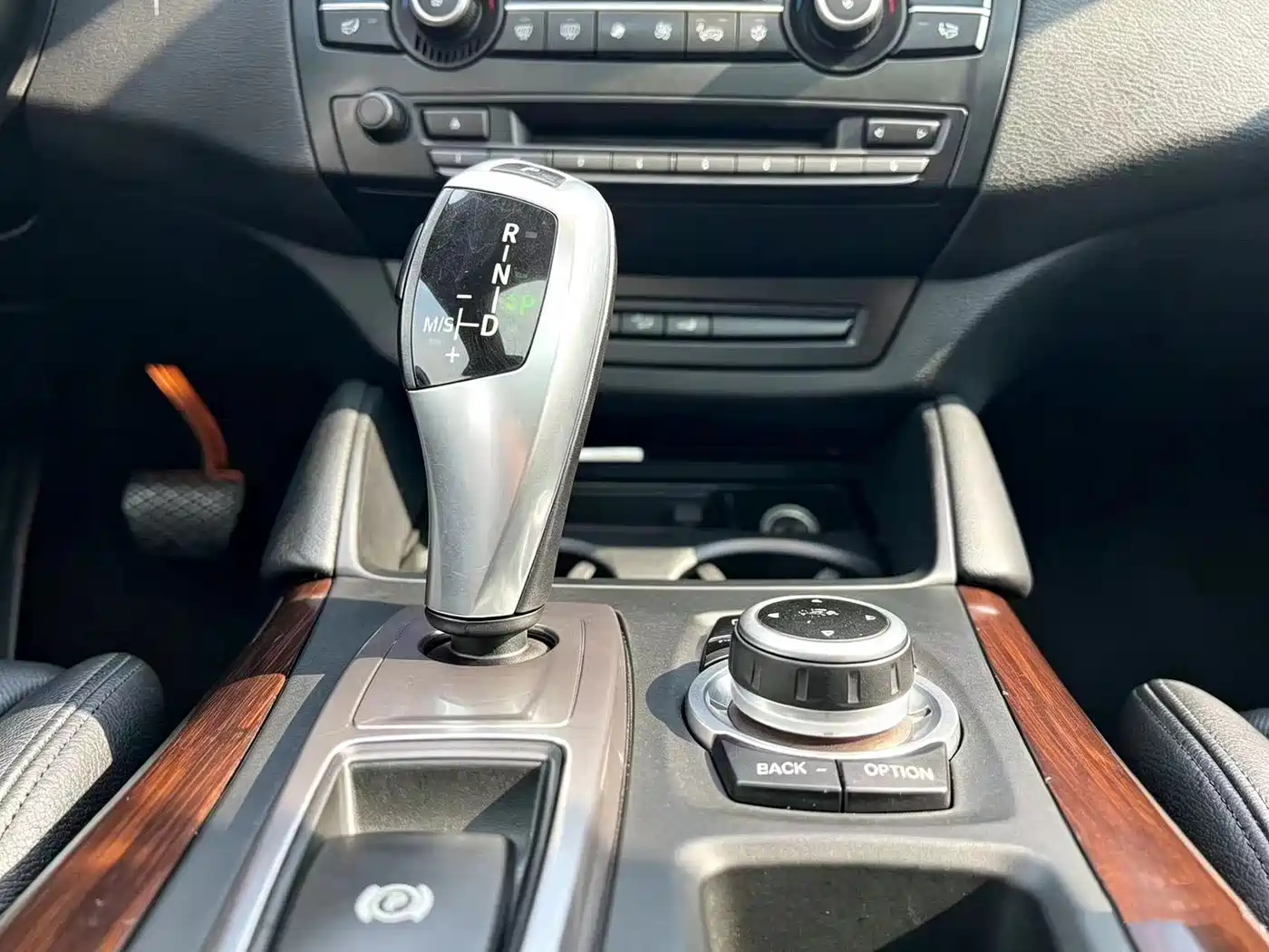 BMW X6 2011 xDrive35i фото 14