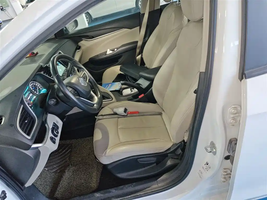 Buick Excelle 2019 15T DCT Connected Elite Type China VI фото 15