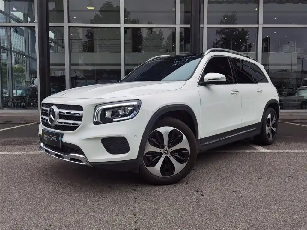 MERCEDES-BENZ GLB