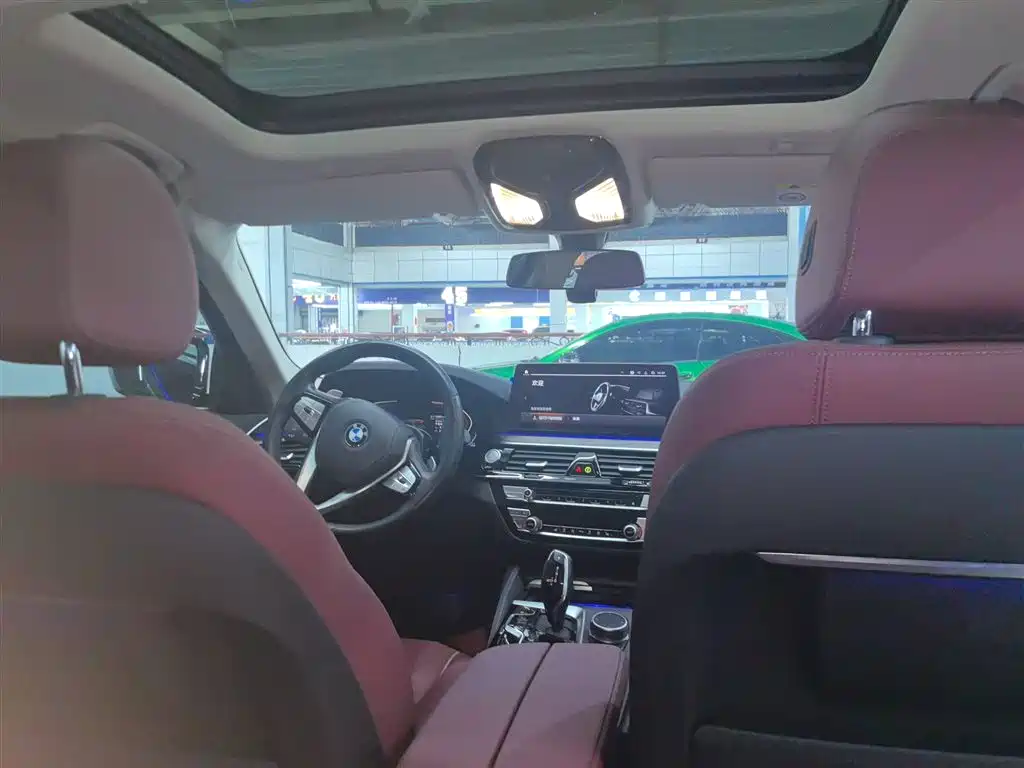 BMW 5 Series 2021 530Li Leading Luxury Package фото 18