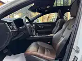 Photo 10 - Volvo V90