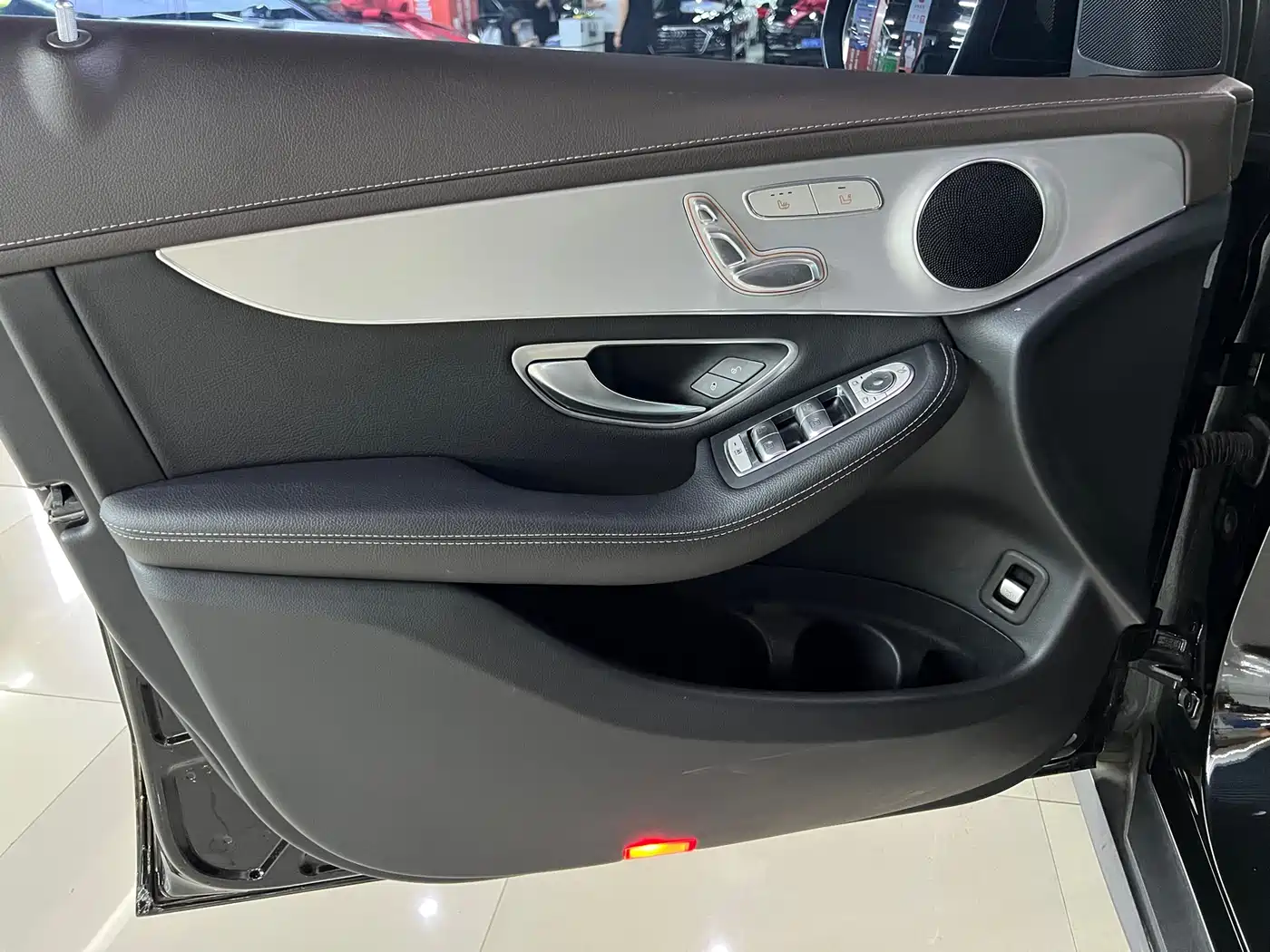 Mercedes-Benz GLC 2022 Model GLC 260 L 4MATIC Dynamic Edition фото 10