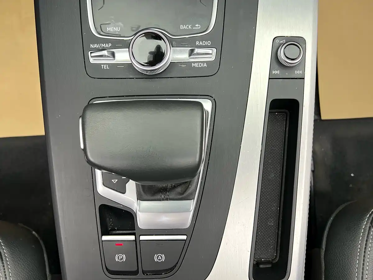 Audi Q5L 2018 40 TFSI Prestige Fashion (China V) фото 15