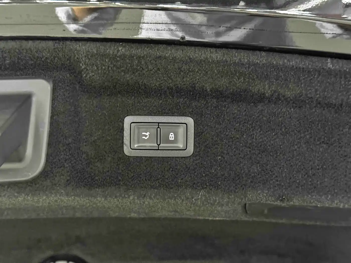  H9