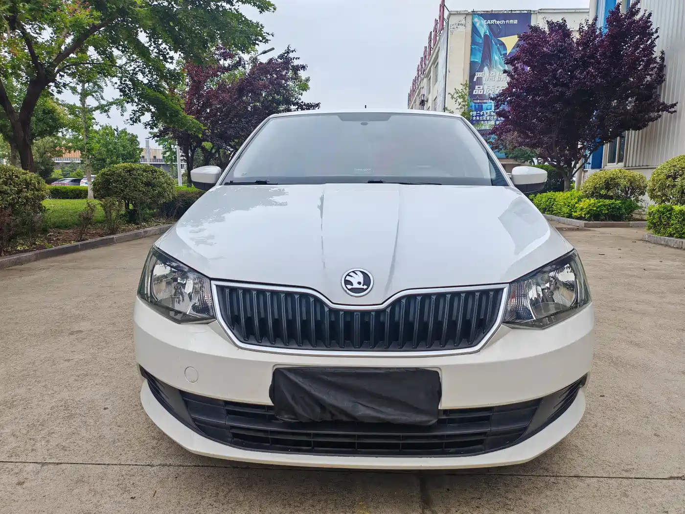 Škoda Fabia 2017 1.4L Auto Car Enjoy Edition фото 2