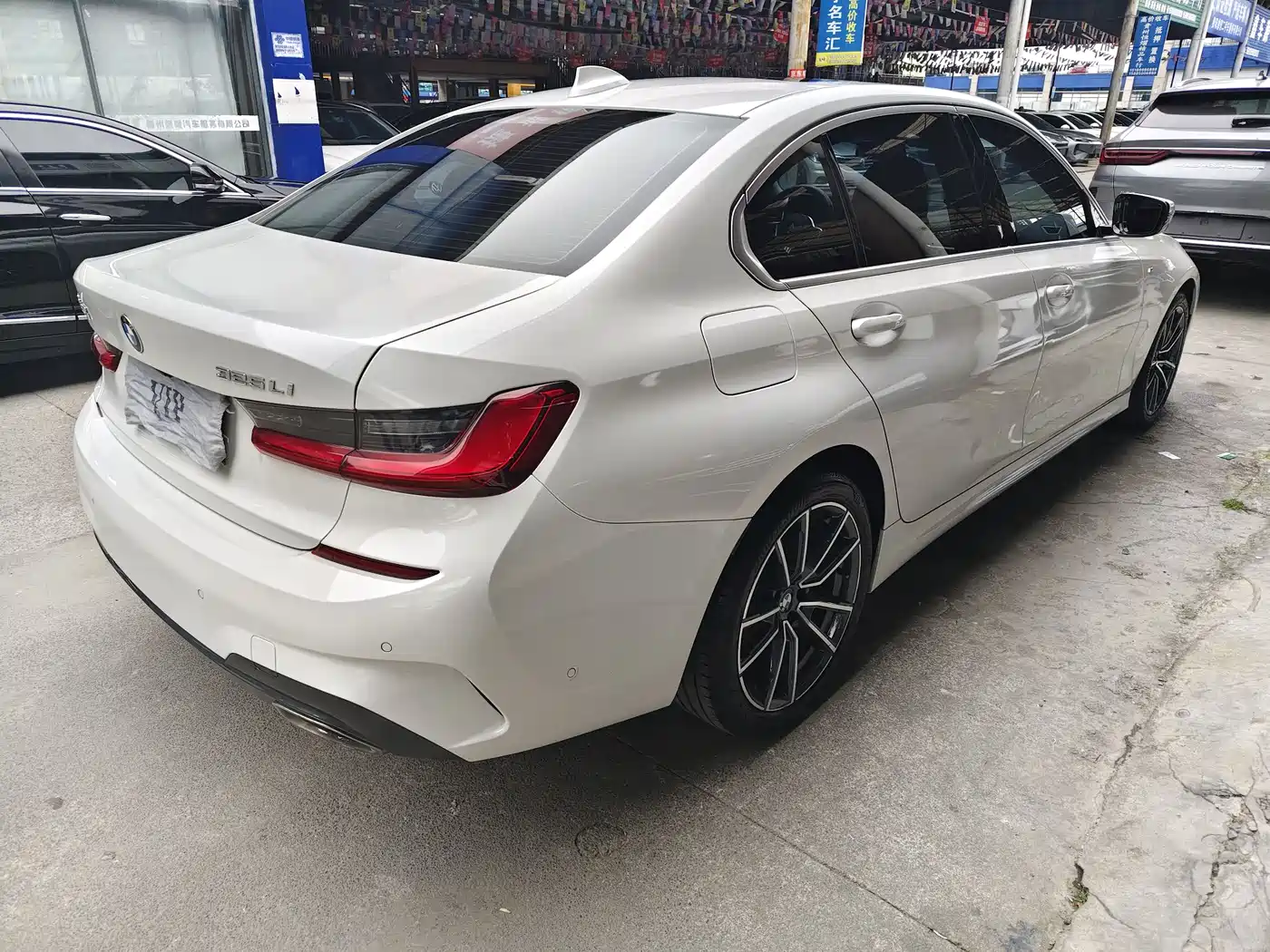 BMW 3 Series 2020 325Li M Sport Package фото 9