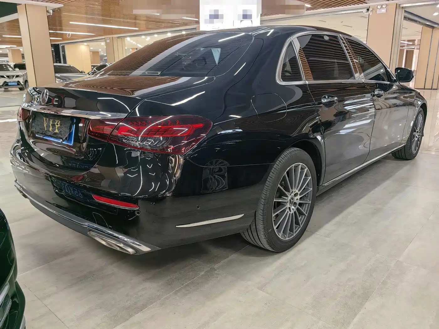 Mercedes-Benz E-Class 2022 E 260 L фото 12