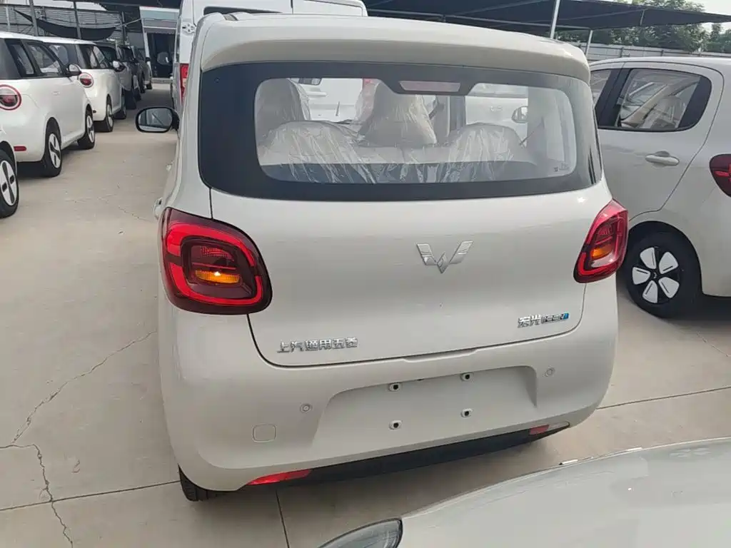 Wuling Motors Hongguang MINIEV 2026 2025 4-Door Advanced