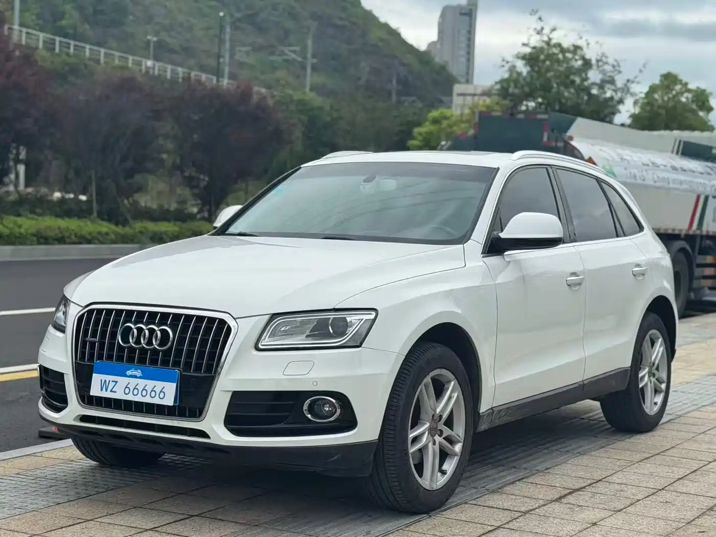 Audi Q5 2017 40 TFSI Technology