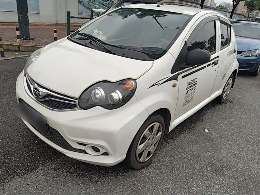 BYD F0 2015 1.0L AMT Xuan Cool Edition фото 2