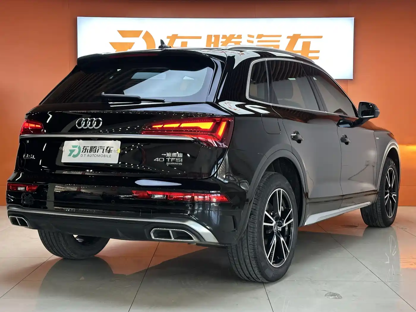 Audi Q5L 2024 Model 40 TFSI Fashion Dynamic фото 5