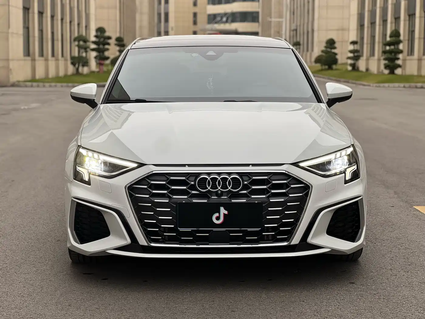 Audi A3 2024 Model Sportback 35 TFSI Fashion Sport фото 2