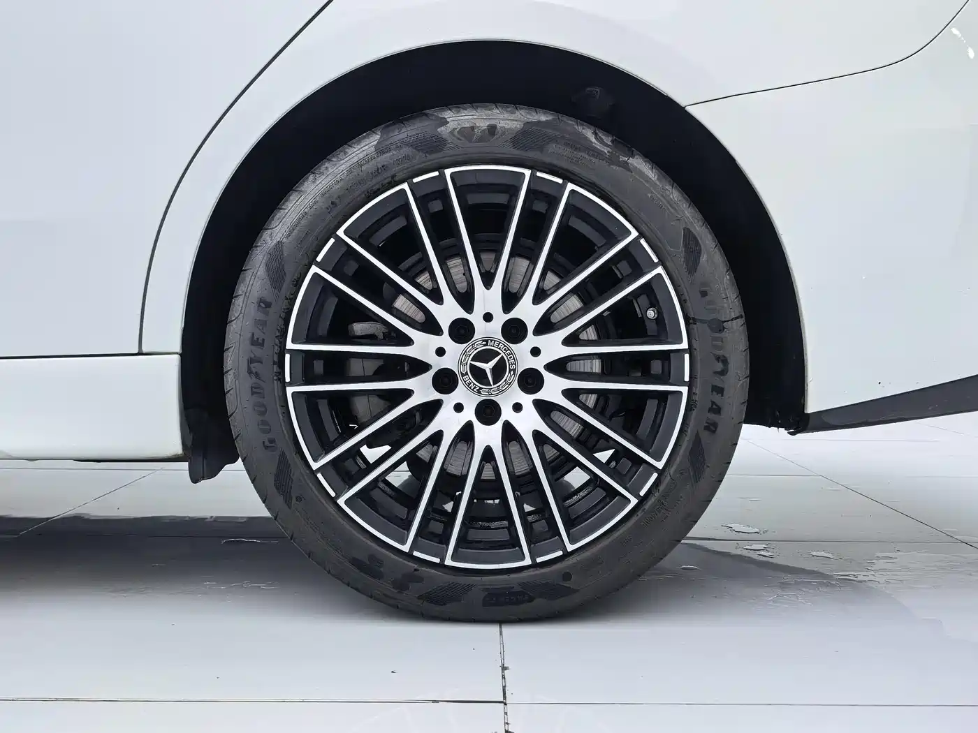Mercedes-Benz C-Class 2024 Facelift C 260 L Sport фото 26