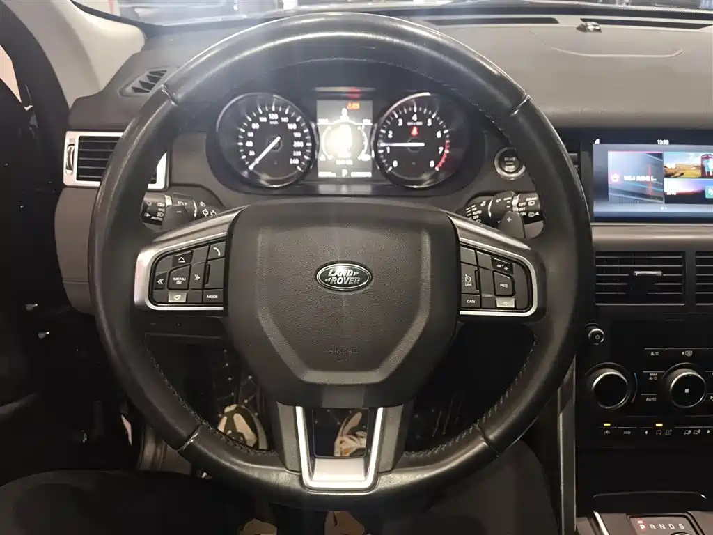 Land Rover Discovery Sport 2017 2.0T SE фото 4