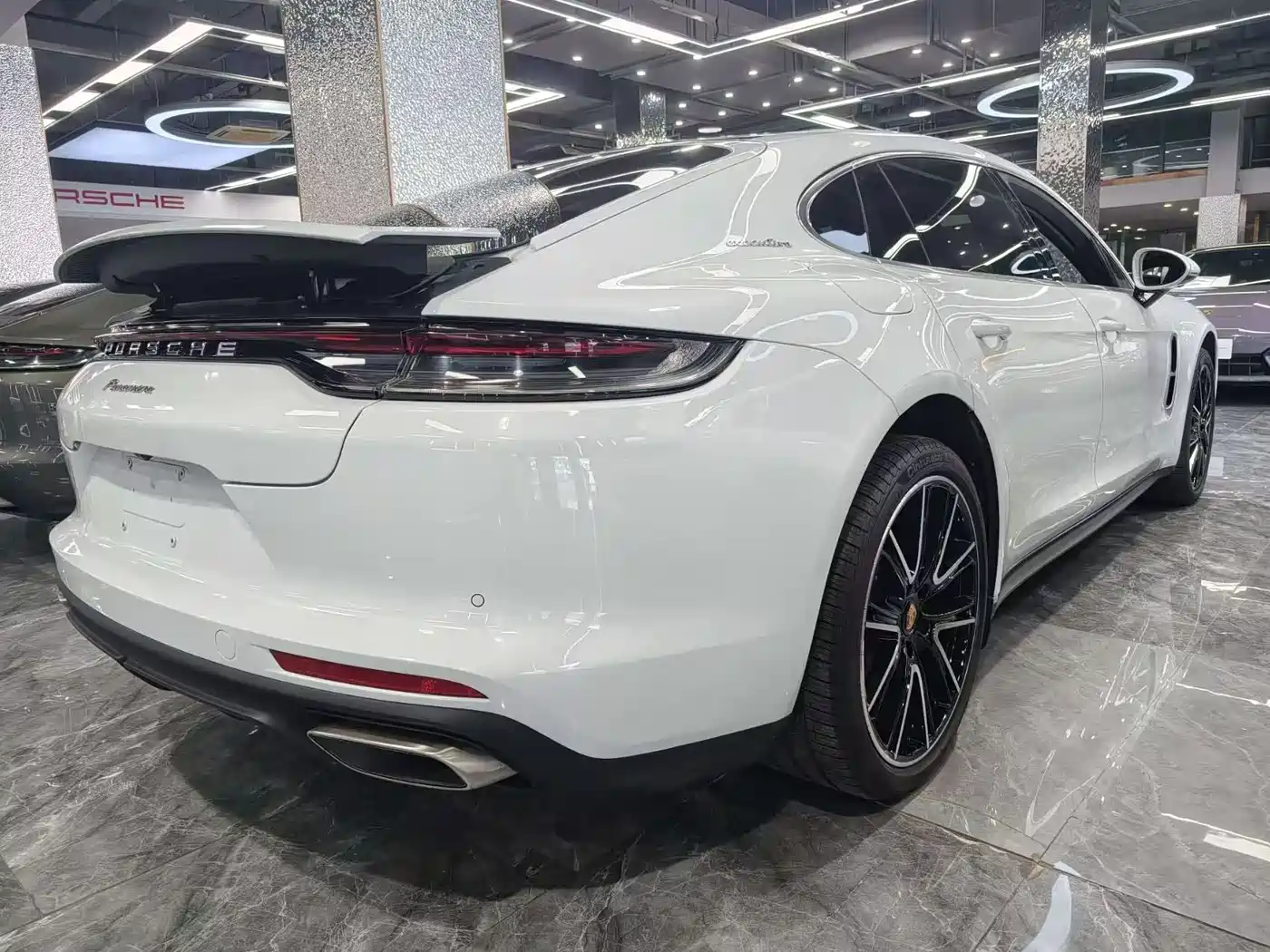 Porsche Panamera 2021 Panamera Executive Long Wheelbase 2.9T фото 11